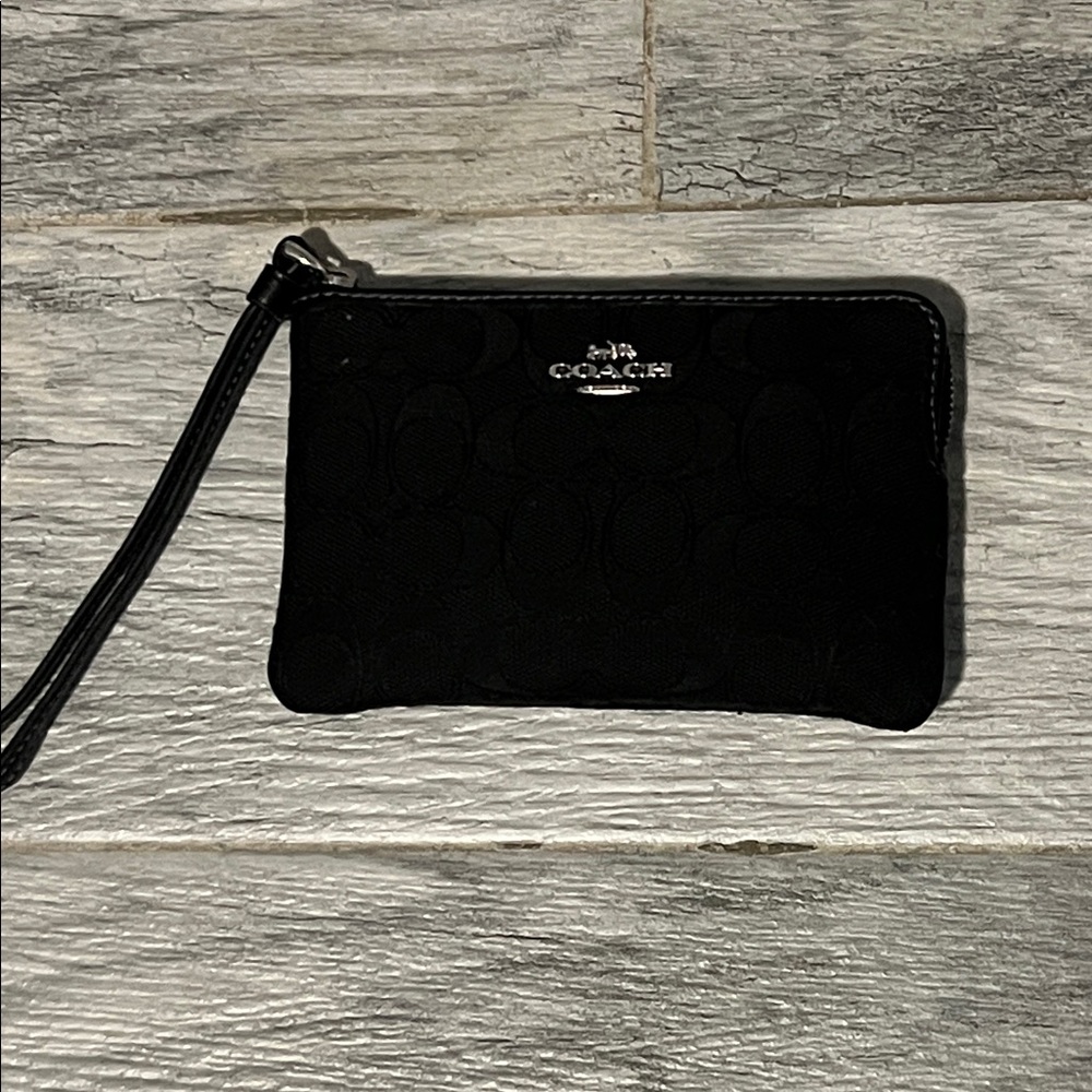Coach Signature Black Wristlet